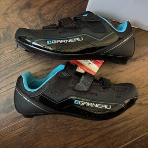 NWT Louis Garneau Size 39 Jade Cycling Road Shoe in Box